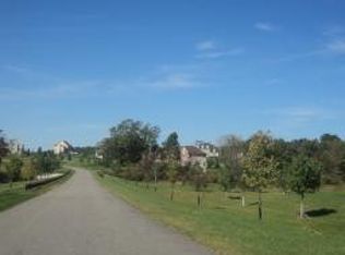 17 Hemingway Dr, Milford, NJ 08848