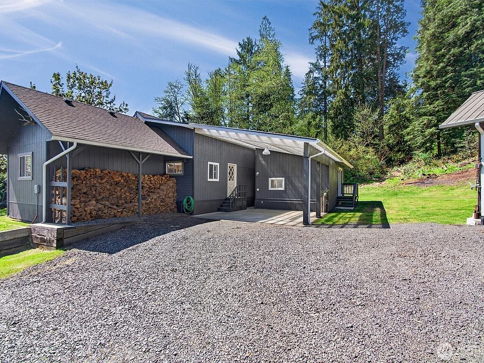 1st image of 865 E Valley Road