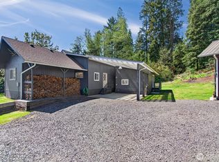 865 E Valley Rd, Skamokawa, WA 98647