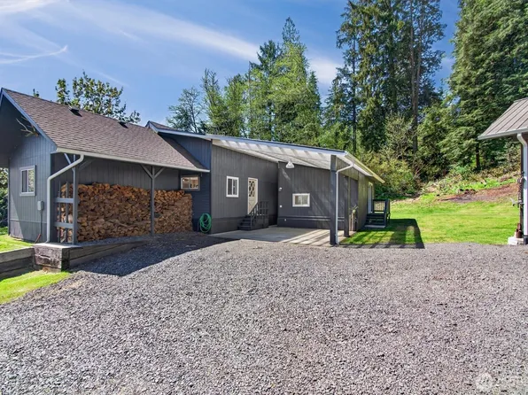 865 E Valley Road, Skamokawa, WA 98647
