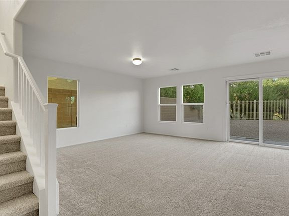4th image of 2604 Courlan Dr