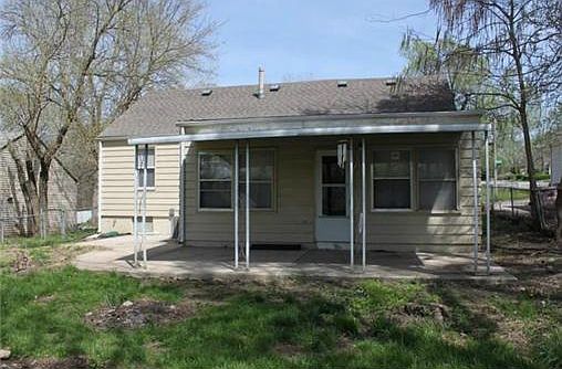 2nd image of 1212 S Crisp Ave
