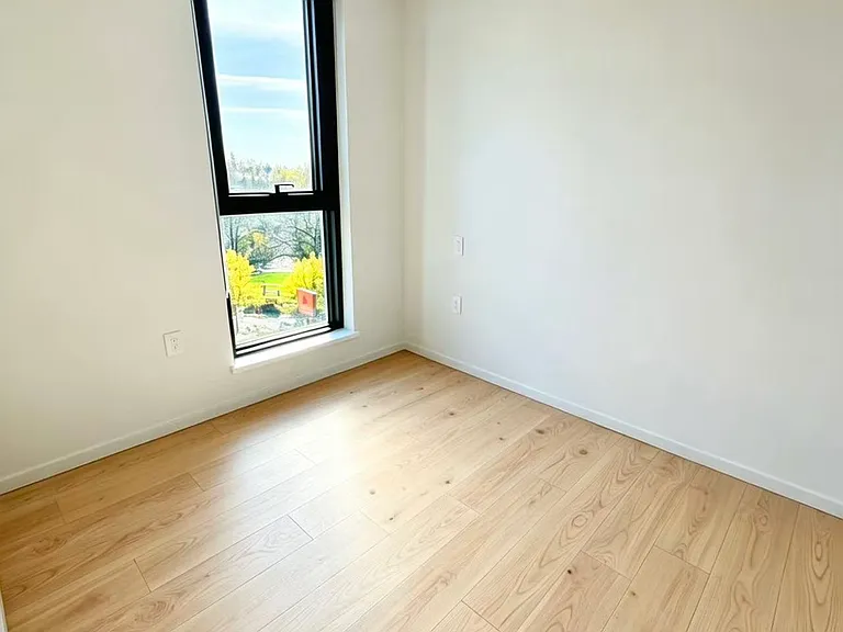 5189 Earles St #608 — Photo 4