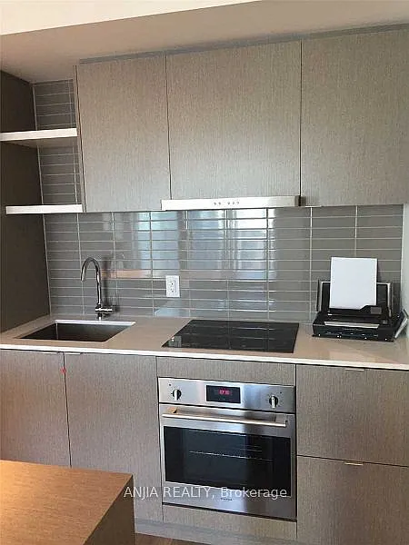 1 bed, $2,400 — Photo 3