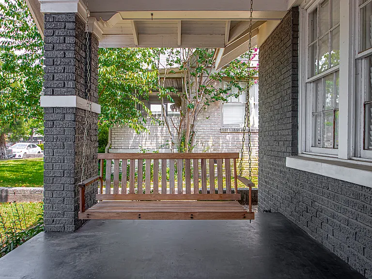 1801 N Polk St — Photo 43