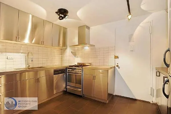 Rented by Corcoran | media 16