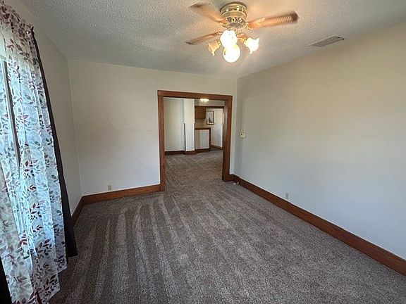 4th image of 712 State St