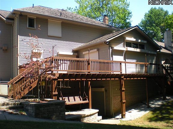 4th image of 8772 Pointe Dr