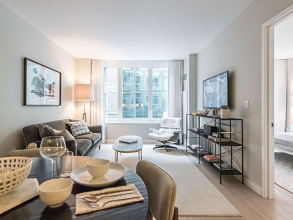 3rd image of 535 W 43rd St #S6b