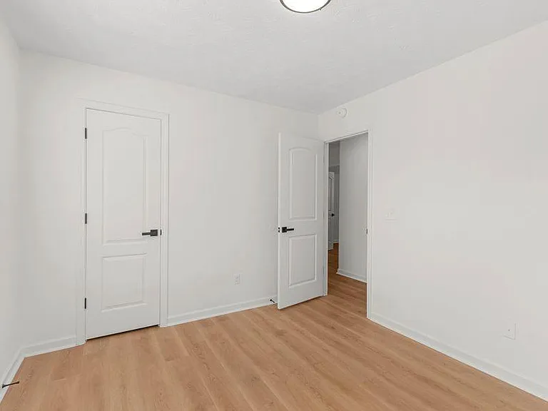 6060 Winston Trce — Photo 23