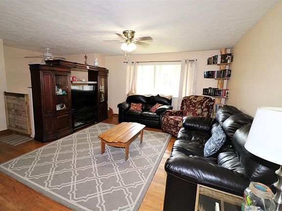 4th image of 150 Township Road 1202