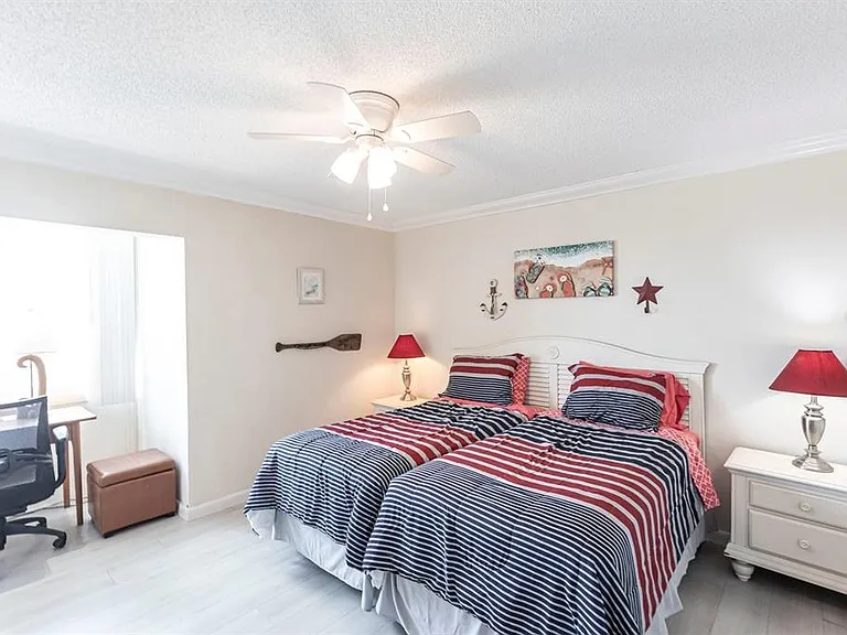 1125 W Peppertree Dr #707 — Photo 16