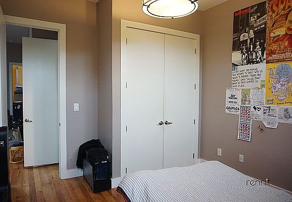 5th image of 1172 Jefferson Ave #3A