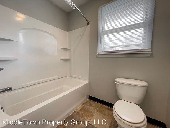 5th image of 4703 W Garver Dr
