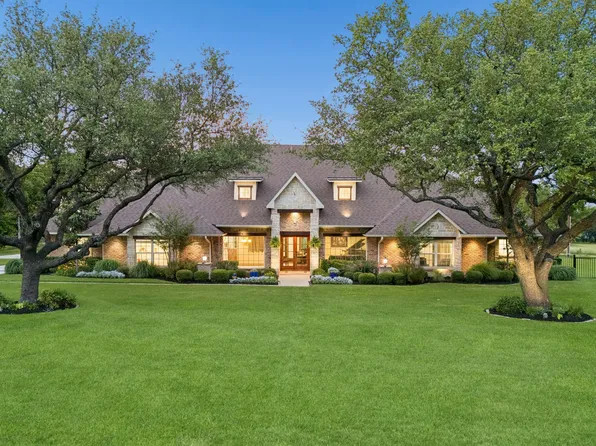 51 Stage Coach Rd, Keller, TX 76244