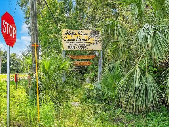 4572 Alafia Canoe Trl, Valrico, FL 33596
