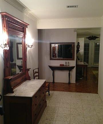 3rd image of 307 Clark Ln