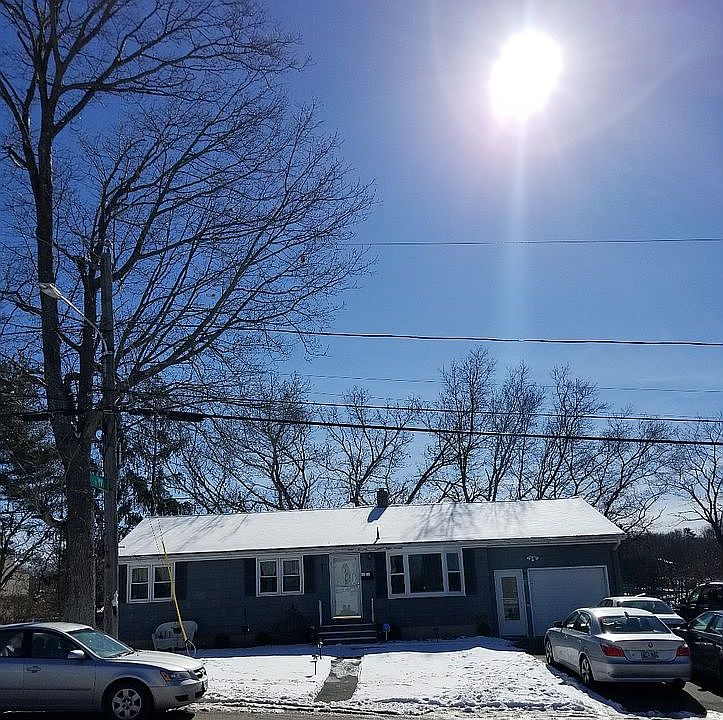 2nd image of 58 Newell St