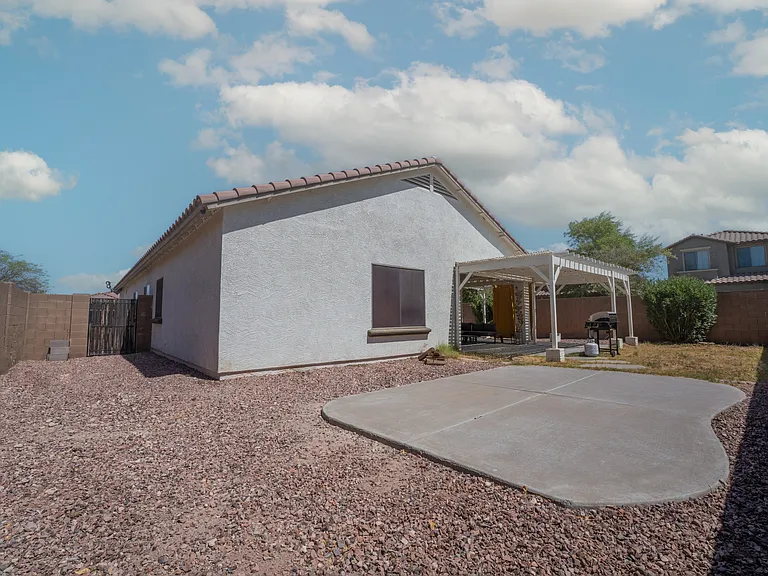 2313 N Presidential Dr — Photo 14
