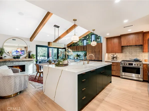 187 S Shattuck Pl, Orange, CA 92866