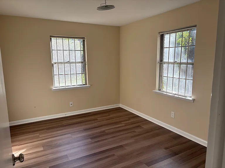 1504 S Buchanan St — Photo 5