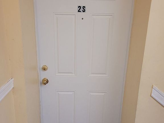 4th image of 4846 S Michigan Ave #2S
