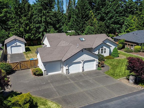 3rd image of 14416 115th Avenue Ct E