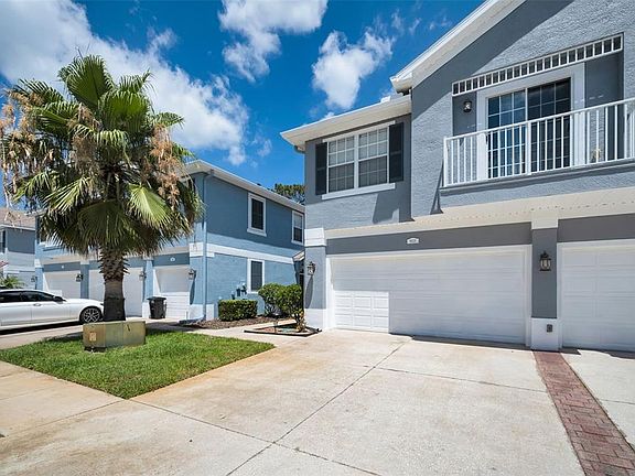 4th image of 8525 Shallow Creek Ct