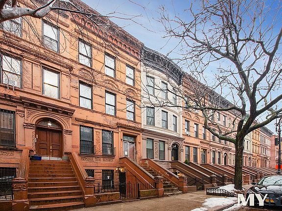 4th image of 81 W 119th St