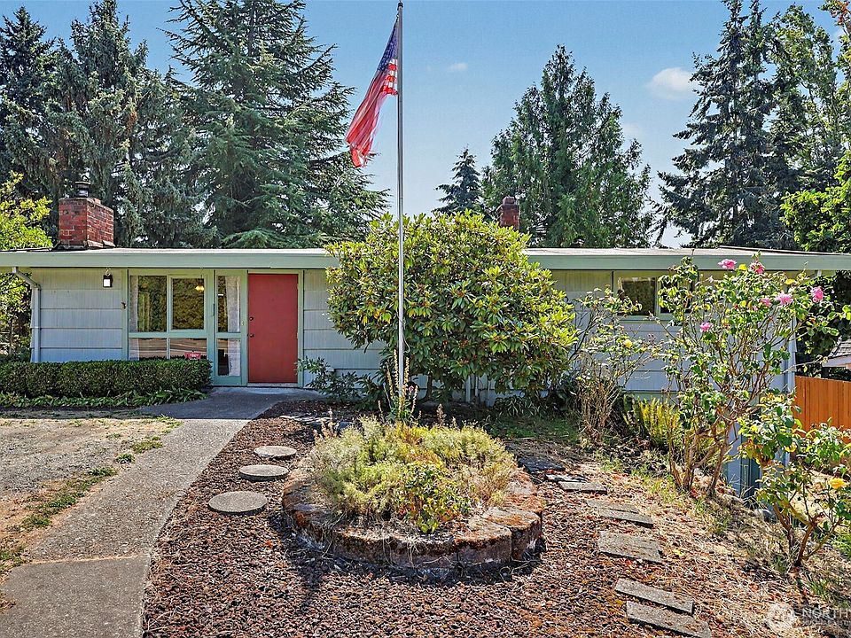 1st image of 3827 S 176th Street