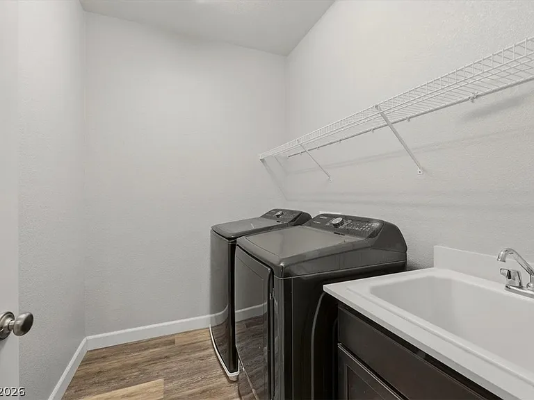 808 Elmstone Pl — Photo 17