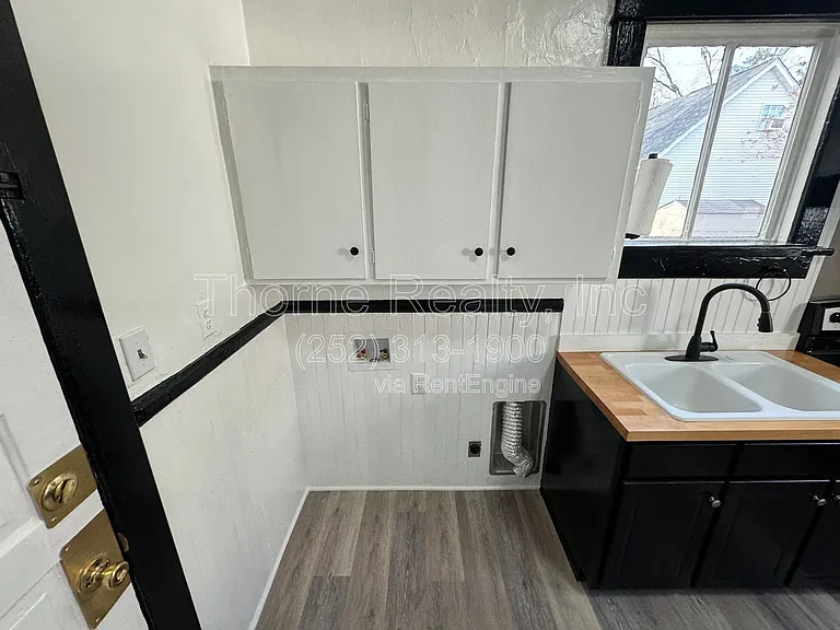 322 S Pearl St — Photo 12