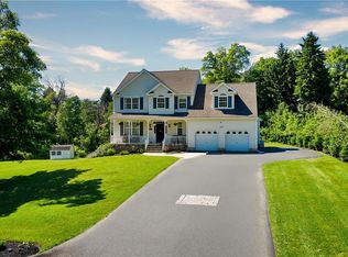 15 Wildflower Rdg, Poughkeepsie, NY 12603