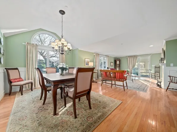 16 Pga Ln Unit 16, Mashpee, MA 02649