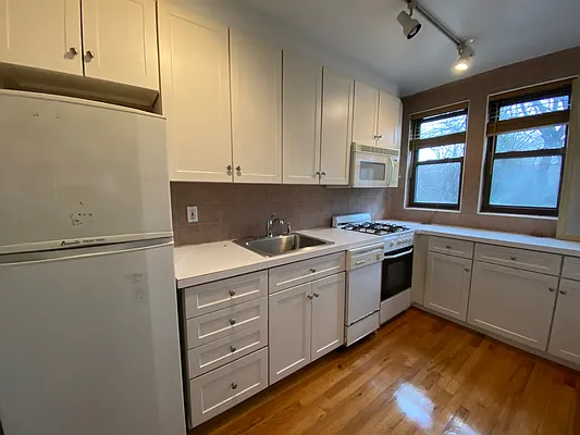 Rented by Welcome Home Real Estate | media 8