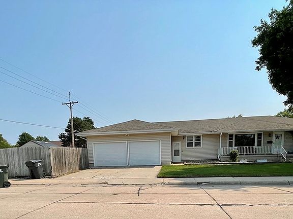 3rd image of 2023 W 14th St