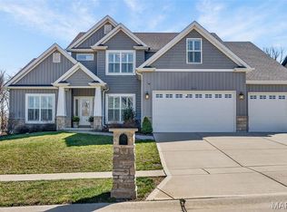 1042 Timber Bluff Dr, Wentzville, MO 63385