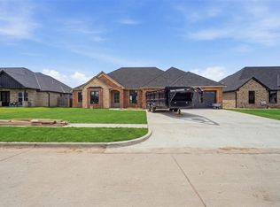 2413 NE Falcon Ln, Lawton, OK 73507