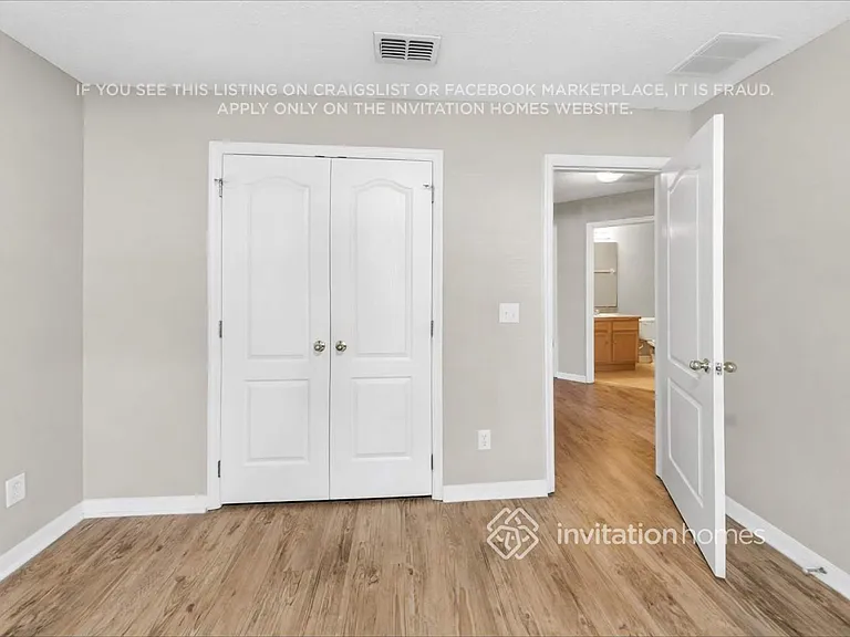 1266 N Ridge Blvd — Photo 14