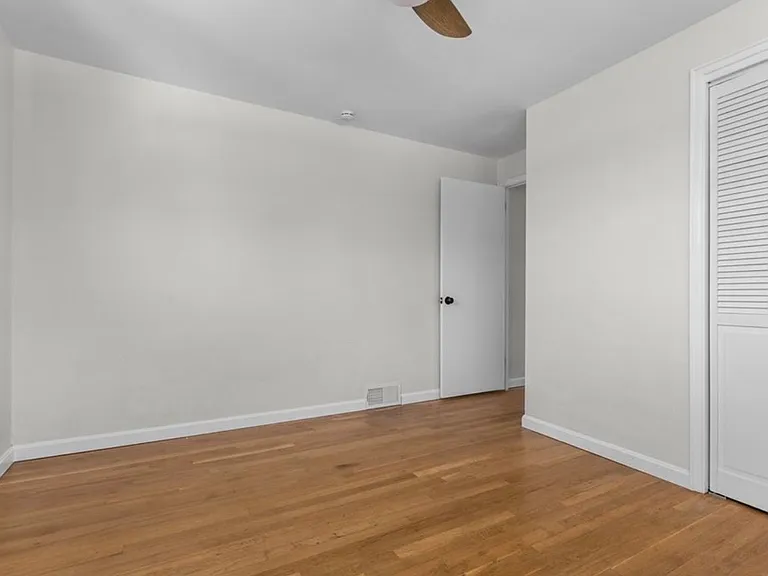 548B Firethorne Dr — Photo 19