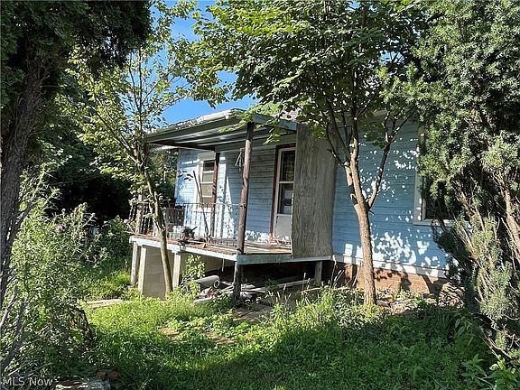 5th image of 2389 N Millborne Rd