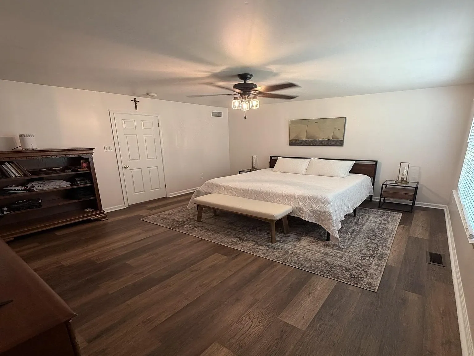 3 bed, 2.5 bath, 1728 sqft, $2,995 — Photo 3