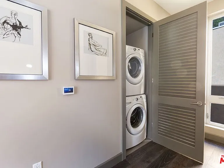 1217 Horn Ave #101 — Photo 12
