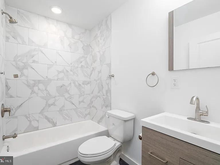 3424 Wallace St #1 — Photo 14