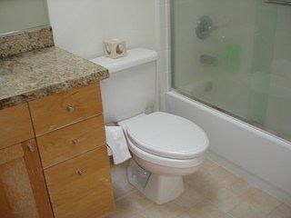 4th image of 701 Pennsylvania Ave APT 205