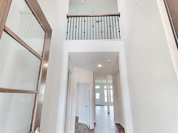 2nd image of 9203 Spanish Hill Dr
