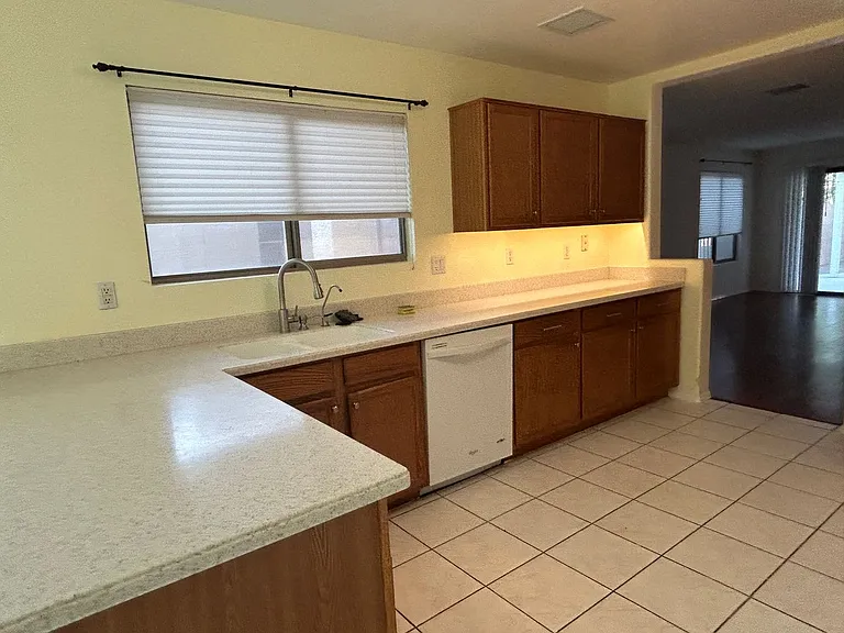 11438 W Virginia Ave — Photo 7