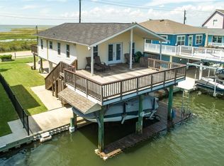 4402 Bob Smith Dr, Jamaica Beach, TX 77554