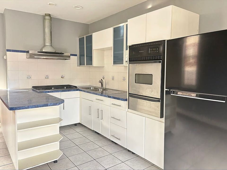 1st image of 89 W 20th St #2A