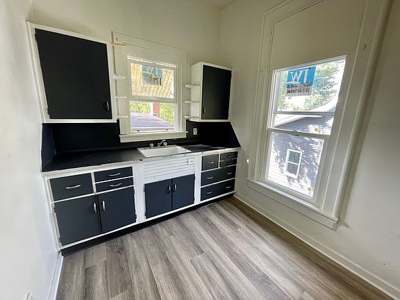 4th image of 413 N Morgan St #4